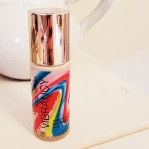 JOSIE MARAN Vibrancy Argan Oil Foundation (RG5)